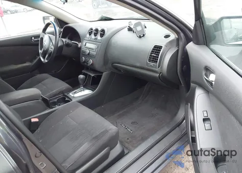 2011 Nissan Altima 2.5 S z USA, uszkodzony, nr VIN 1N4AL2AP5BN506129